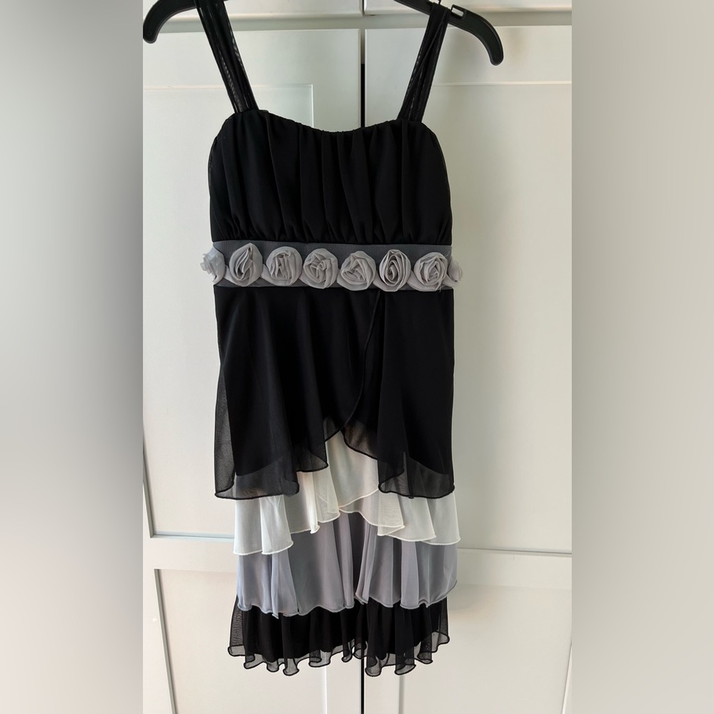 Tiered dress with spaghetti straps by Speechless size 12